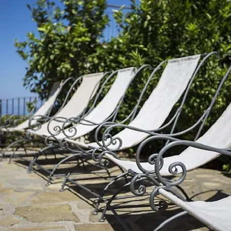 Relax With External Hydro-massage